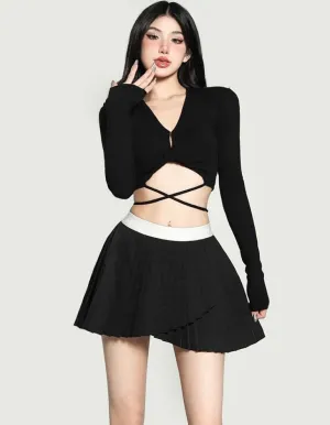 Alana Solid Color Black V-Neck Cut Out Long Sleeve Lace Up Slim Cropped Top