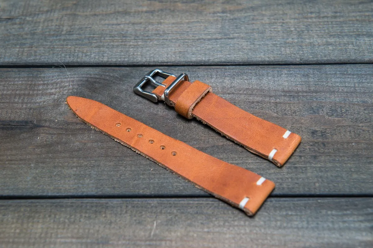 English Tan leather watch band, handmade in Finland. Tapered size: 26/22mm, 25/22 mm, 24/20mm, 23/20 mm, 22/18 mm, 21/18 mm, 20/16 mm, 19/16 mm