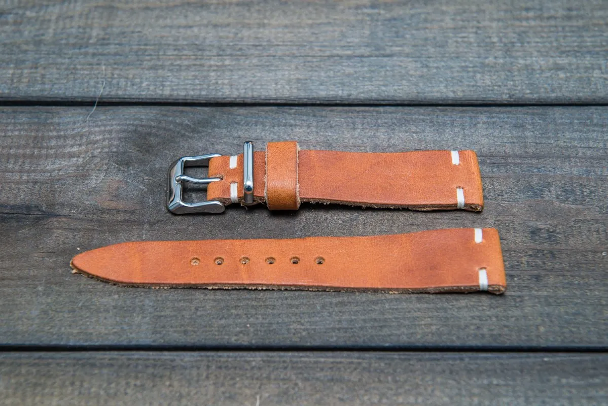 English Tan leather watch band, handmade in Finland. Tapered size: 26/22mm, 25/22 mm, 24/20mm, 23/20 mm, 22/18 mm, 21/18 mm, 20/16 mm, 19/16 mm