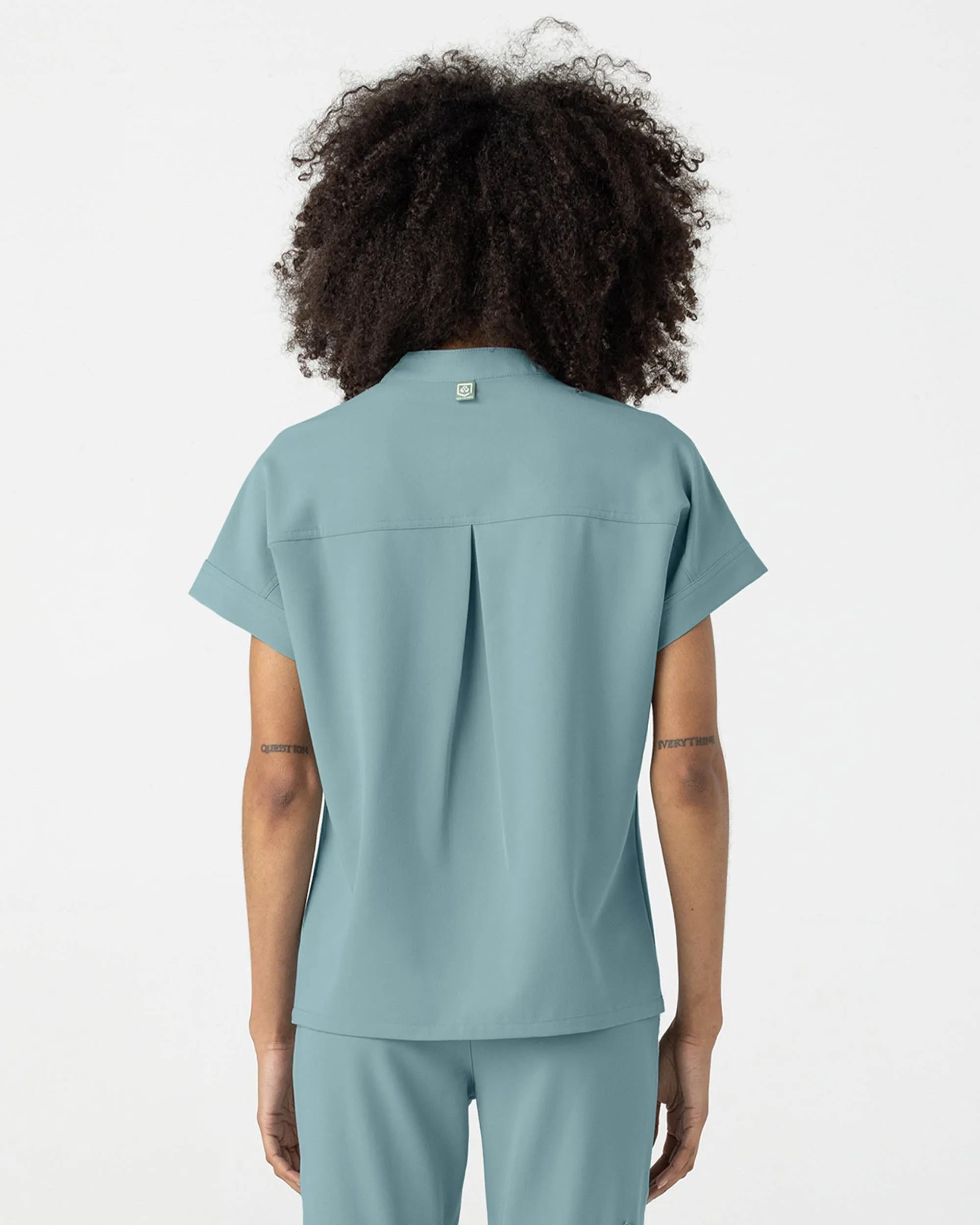 FYSEL® Fiji‎ ‎ Banded Collar Scrub Top