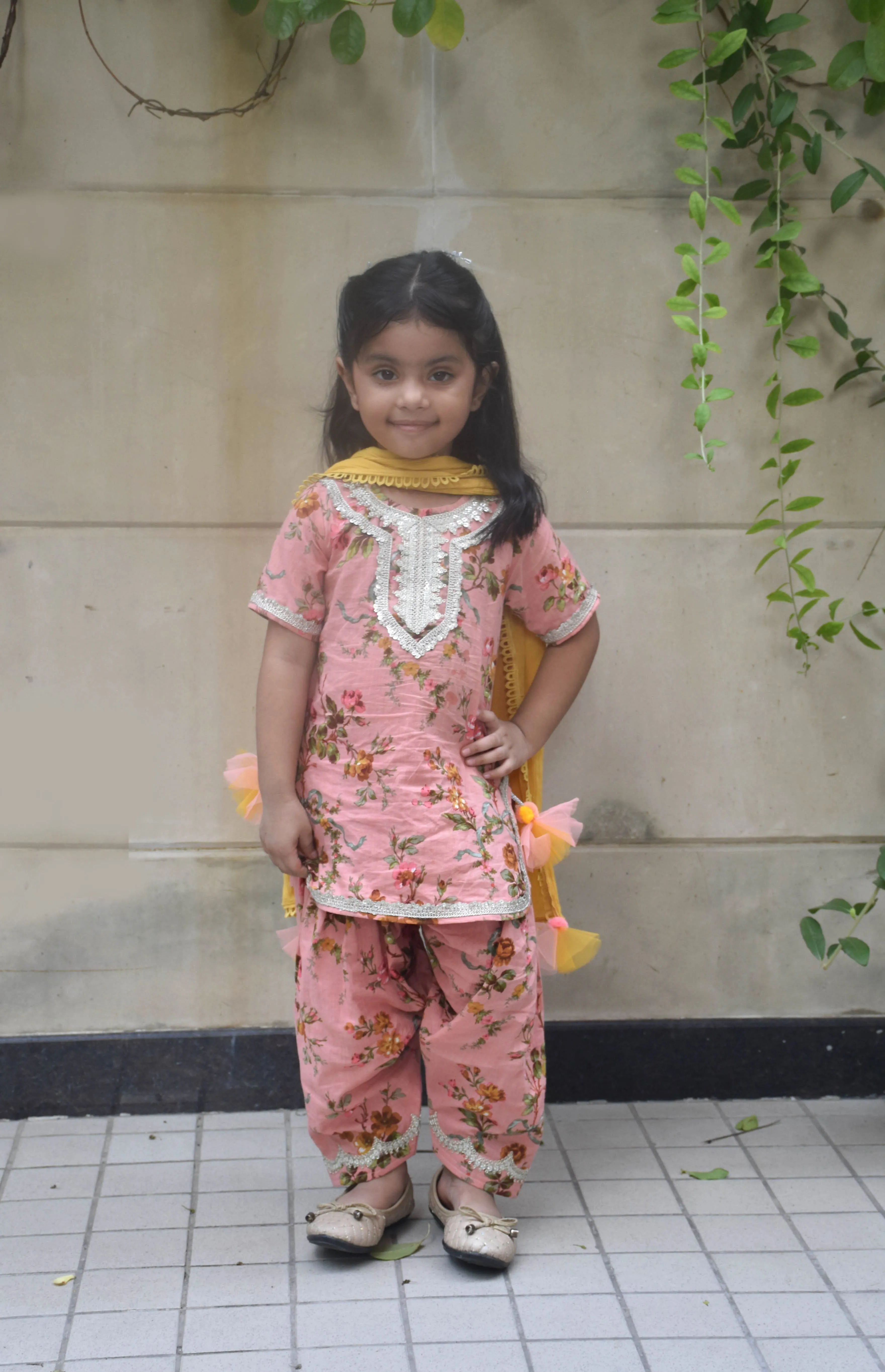 Pre Order: Peach Printed Kurti Salwar