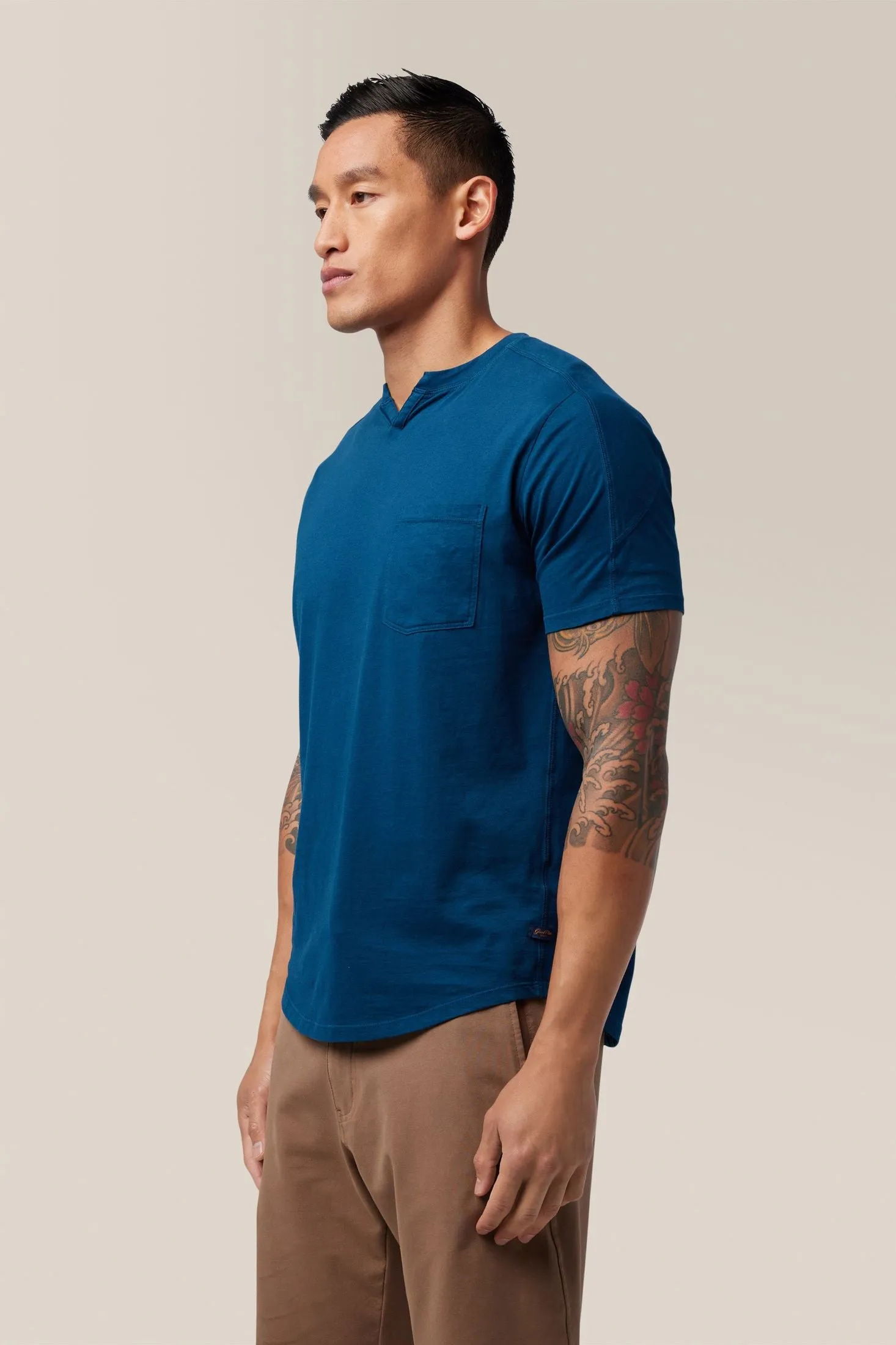 Slim Fit Victory V-Notch | in Premium Cotton Jersey