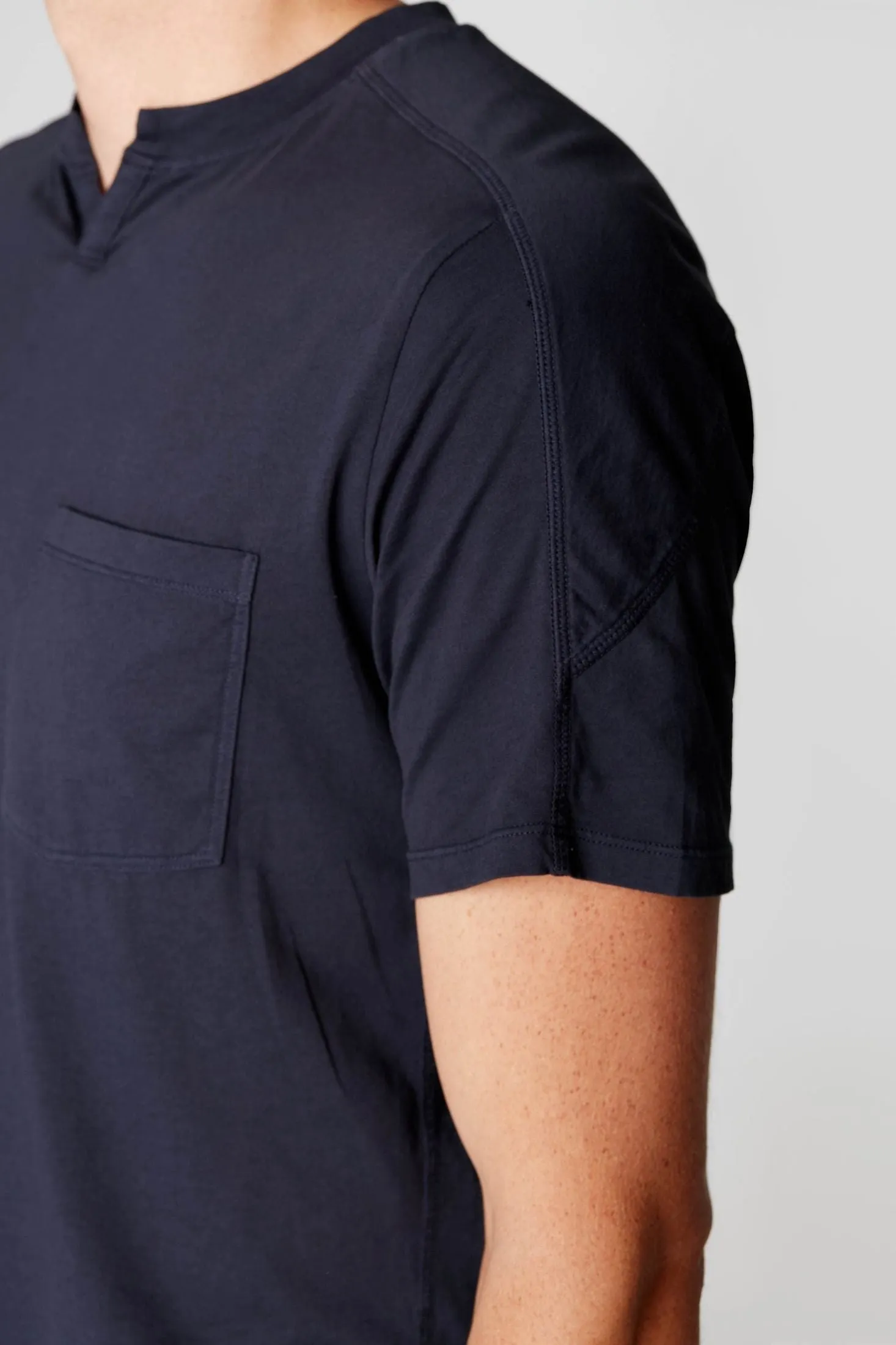 Slim Fit Victory V-Notch | in Premium Cotton Jersey