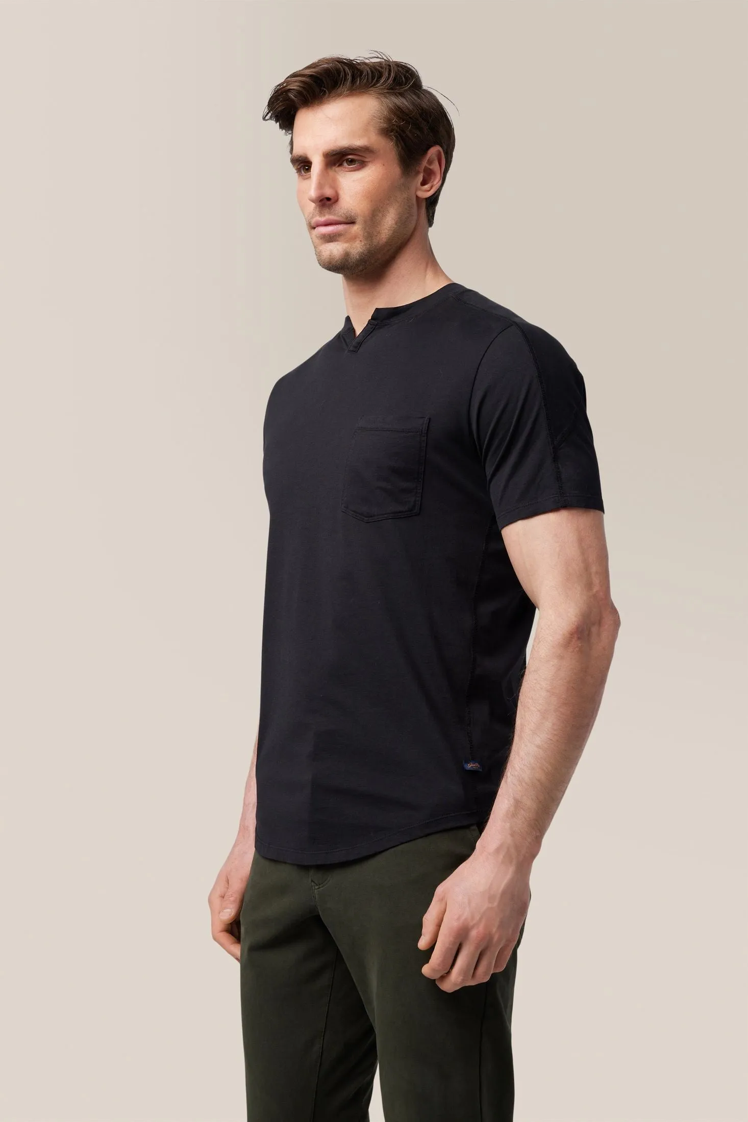 Slim Fit Victory V-Notch | in Premium Cotton Jersey